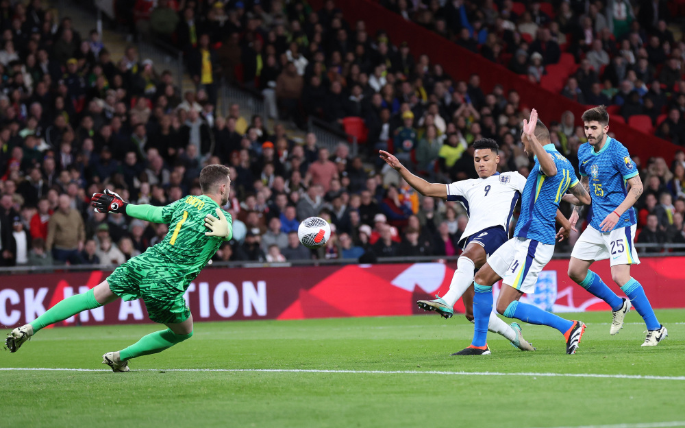 球队依然致 球队依然致