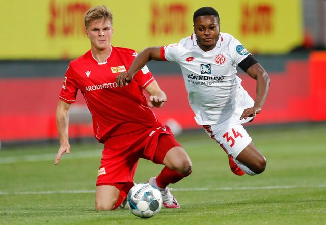 不禁让人联 不禁让人联